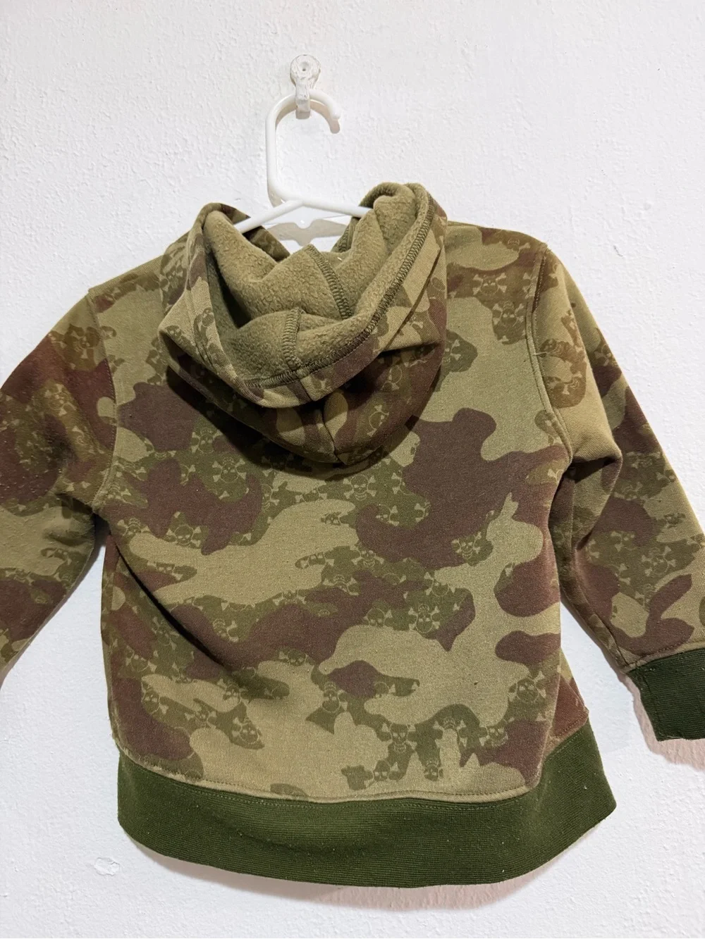 Faded Glory Olive & Brown Camo Zip Hoodie